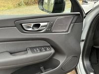 Neu Volvo XC60 Plus 250 PS (183 kW) 2025 Grau SUV