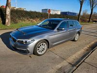 Gebraucht BMW 520 184 PS (135 kW) 2019 Grau Kombi