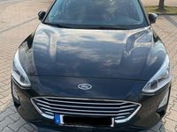 Gebraucht Ford Focus 120 PS (88 kW) 2019 Schwarz Limousine