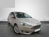Gebraucht Ford Focus Titanium 120 PS (88 kW) 2016 Titangrau metallic Kleinwagen