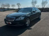 Używany Mercedes S500 435 KM (319 kW) 2011 Czarny Sedan/Limuzyna