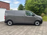 Käytetty Citroën Jumpy 144 HP (105 kW) 2022 Harmaa Tila-auto
