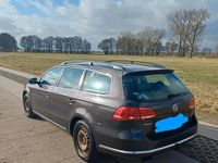 Gebraucht VW Passat 140 PS (102 kW) 2011 Braun Kombi