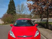 Gebraucht Ford Fiesta Titanium 95 PS (69 kW) 2012 Rot Kleinwagen