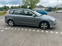 Gebraucht Hyundai i30 2011 Grau Kombi