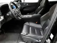 Gebraucht Volvo XC60 Plus 197 PS (144 kW) 2022 Schwarz SUV