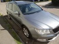 Gebraucht Skoda Superb 140 PS (102 kW) 2012 Silber Kombi