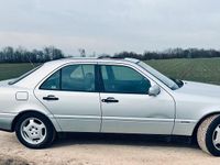 Gebraucht Mercedes C230 196 PS (144 kW) 1996 Silber Limousine