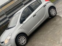 Gebraucht Hyundai i20 Classic 77 PS (56 kW) 2010 Silber Kleinwagen