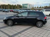 Gebraucht VW Golf VII Allstar 110 PS (80 kW) 2016 Deep black perleffekt Kleinwagen