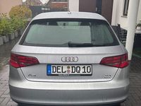 Gebraucht Audi A3 Ambiente 110 PS (80 kW) 2015 Silber Limousine