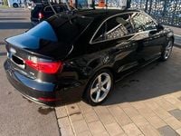 Gebraucht Audi A3 Ambiente 180 PS (132 kW) 2015 Schwarz Limousine