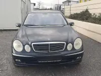 Gebraucht Mercedes E320 224 PS (164 kW) 2005 Smaragdschwarz  metalliclack Limousine