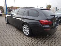 Gebraucht BMW 520 Sport Line 190 PS (139 kW) 2016 Grau Kombi