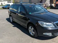 Gebraucht Skoda Octavia 105 PS (77 kW) 2012 Schwarz Kombi