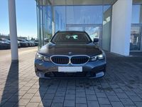 Gebraucht BMW 320 Advantage 190 PS (139 kW) 2022 Glaciersilbermetallic Kombi