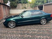 Gebraucht Mercedes E220 Elegance 150 PS (110 kW) 2003 Grün Limousine