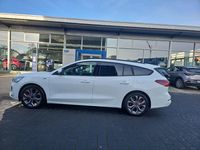 Gebraucht Ford Focus ST-Line 125 PS (91 kW) 2022 Weiß Kombi