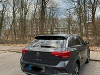 Gebraucht VW T-Roc 150 PS (110 kW) 2021 Grau SUV