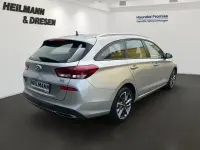 Gebraucht Hyundai i30 Trend 120 PS (88 kW) 2024 Silber Kombi