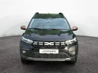 Gebraucht Dacia Jogger Extreme 101 PS (74 kW) 2024 Perlmuttschwarz Van / Kleinbus