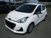 Gebraucht Hyundai i10 Select 67 PS (49 kW) 2017 Weiß Kleinwagen