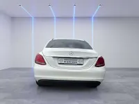 Gebraucht Mercedes C180 116 PS (85 kW) 2017 Weiß Limousine
