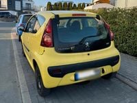 Gebraucht Peugeot 107 68 PS (50 kW) 2012 Gelb Kleinwagen