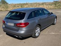 Gebraucht Mercedes C180 156 PS (114 kW) 2016 Grau Kombi