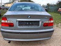 Gebraucht BMW 318 143 PS (105 kW) 2004 Grau Limousine