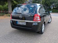 Gebraucht Opel Zafira 148 PS (108 kW) 2010 Schwarz Van / Kleinbus