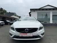 Gebraucht Volvo S60 Momentum 224 PS (164 kW) 2016 Crystal white Limousine
