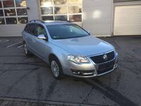 Gebraucht VW Passat 140 PS (102 kW) 2008 Silber Kombi