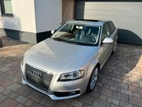 gebraucht Audi A3 1.8 TFSI S line Xenon LED AHK Schiebedach 2. Hand1