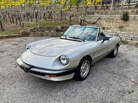 Gebraucht Alfa Romeo Spider 126 PS (92 kW) 1984 Silber Cabrio