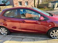 Gebraucht Mazda 2 75 PS (55 kW) 2012 Rot Kleinwagen