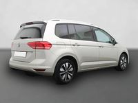 Gebraucht VW Touran S 150 PS (110 kW) 2024 Silber Van / Kleinbus