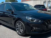 Gebraucht Hyundai i30 Trend 160 PS (117 kW) 2022 Schwarz Kombi