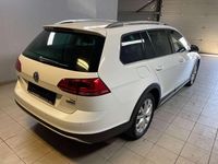Gebraucht VW Golf Alltrack Basis 110 PS (80 kW) 2015 Pure white Kombi