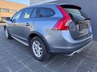 Gebraucht Volvo V60 CC 150 PS (110 kW) 2017 Grau Kombi