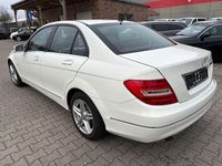 Gebraucht Mercedes C180 156 PS (114 kW) 2011 Weiß Limousine