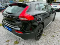 Gebraucht Volvo V40 152 PS (111 kW) 2019 Schwarz SUV