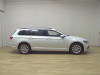 Gebraucht VW Passat Business 150 PS (110 kW) 2022 Weiss Kombi