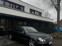Gebraucht Mercedes E240 177 PS (130 kW) 2002 Blau Limousine