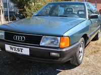 Second-hand Audi 100 133 CP (97 kW) 1990 Albastru Berlinǎ