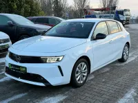 Usado Opel Astra Edition 110 HP (80 kW) 2023 Branco Sedan