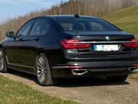 Gebraucht BMW 740 Shadowline 320 PS (235 kW) 2016 Schwarz Limousine
