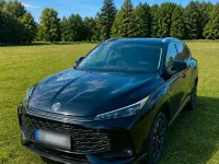 Używany MG HS Luxury 170 KM (125 kW) 2025 Czarny SUV