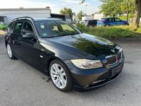 Gebraucht BMW 330 Performance 258 PS (189 kW) 2007 Schwarz Kombi