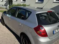 Second-hand Kia Ceed EX 122 CP (89 kW) 2007 Hatchback